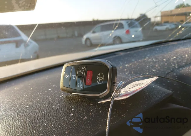 JTMEB3FV4RD232322: 42317093