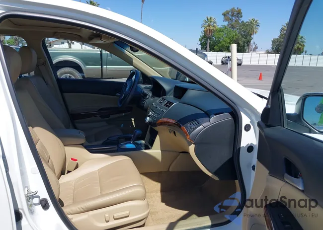 1HGCP3F85CA006383: 42317097