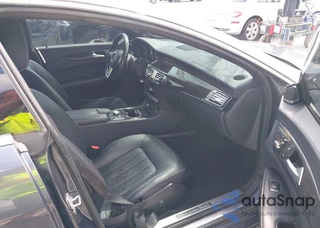 WDDLJ7DB8DA064047: 42317103