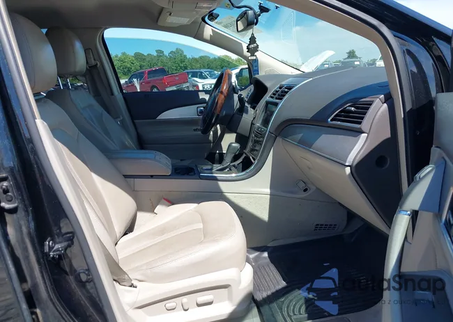 2LMDJ6JK8DBL01721: 42318200