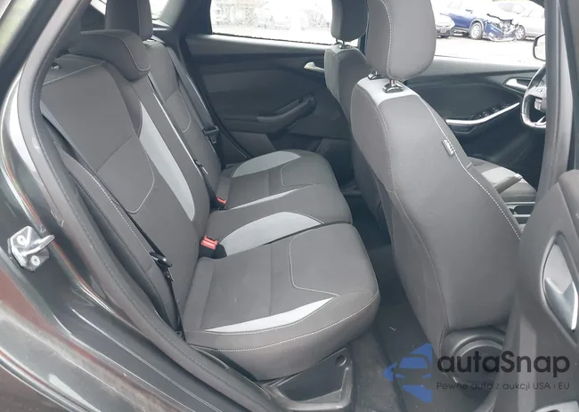 1FADP3L95HL275307: 42318305