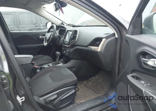 1C4PJMCS1GW154188: 42318317