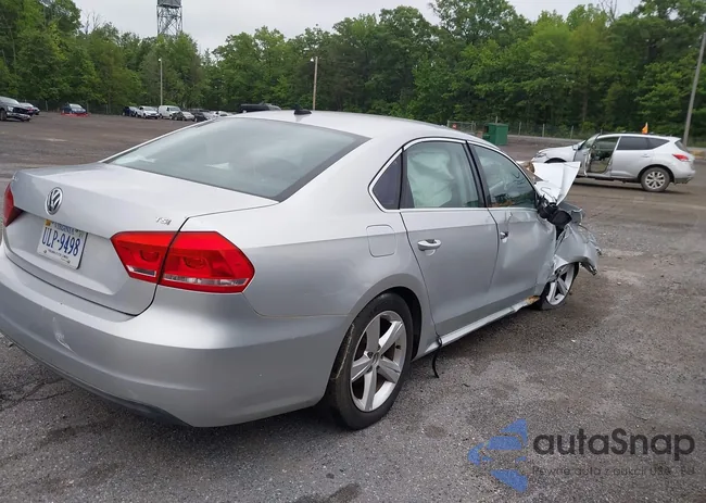 1VWAT7A38EC032808: 42318359