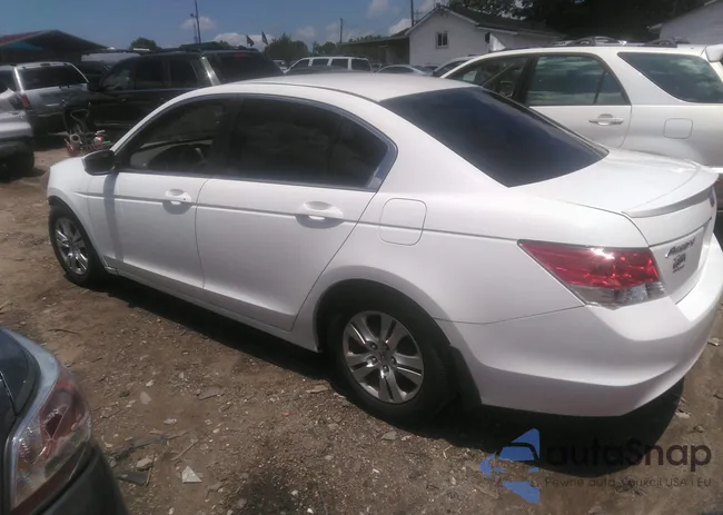 1HGCP26499A017516: 42318367