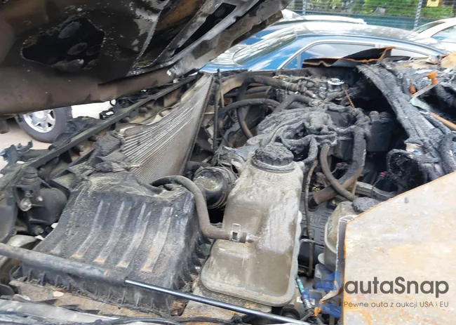 1FT7X2B67FEA08647: 42318472