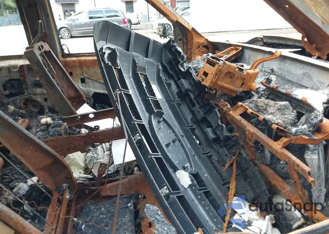 1FT7X2B67FEA08647: 42318472