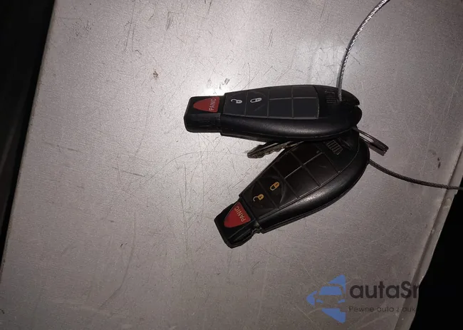 1C4PJLCB6GW247945: 42318476