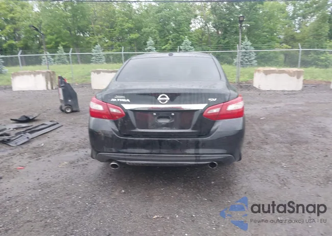 1N4AL3AP6JC178185: 42318550