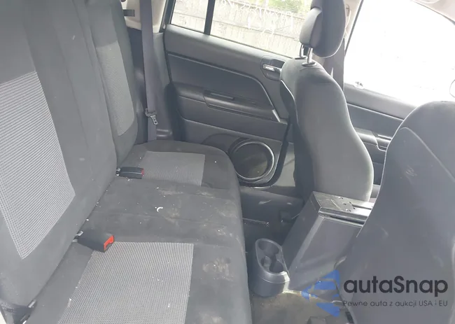 1C4NJCBA6GD665434: 42318556