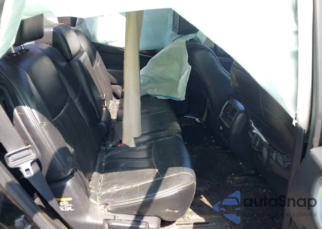 5N1AL0MN3DC318423: 42318560