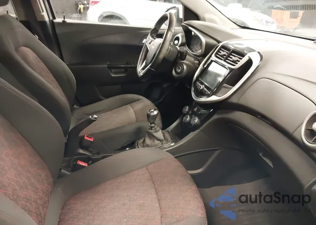 1G1JC6SG4H4148433: 42318575