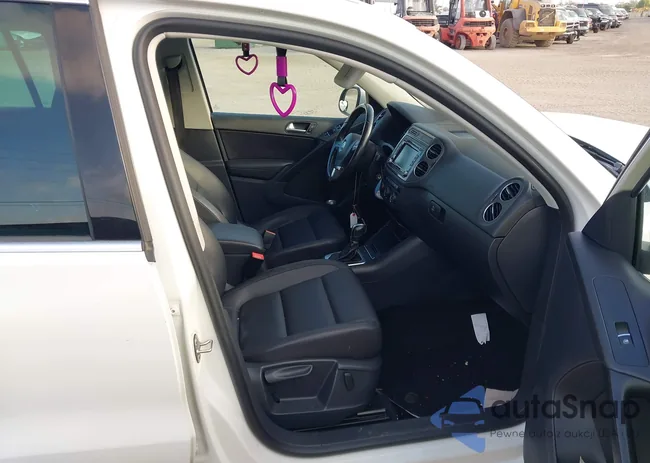 WVGAV7AX5DW545202: 42318584