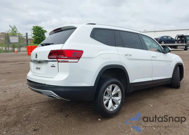 1V2UR2CA0KC560799: 42318671