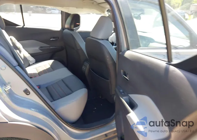 3N1CP5DV1PL571735: 42318760