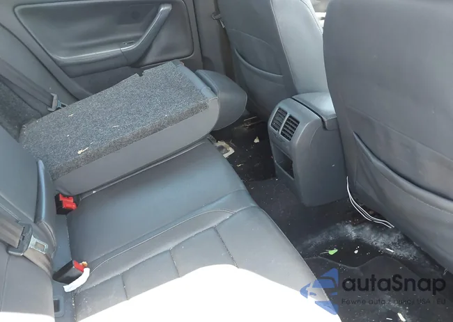 3VWRZ71K58M044121: 42317882