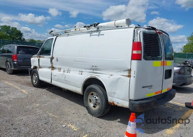 1GCWGFCA8D1902974: 42319352