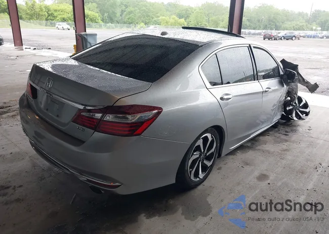 1HGCR3F89GA016592: 42319466