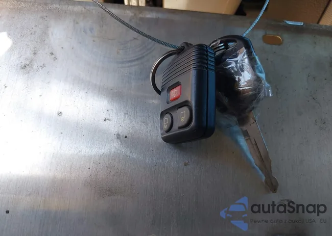 1FMEU31EX8UB31443: 42319674