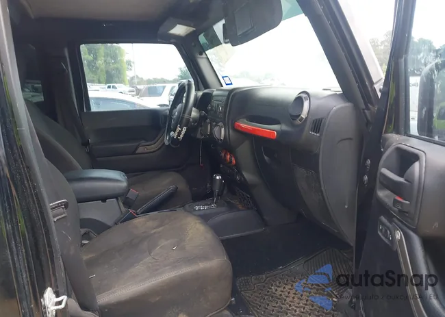 1C4BJWDG3FL659391: 42319756