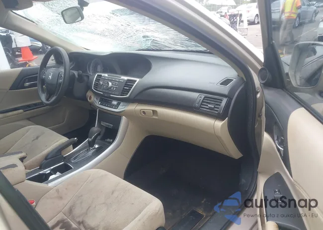 1HGCR2F77FA121079: 42319777