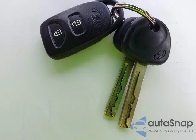 KMHCT5AE4CU022894: 42318881