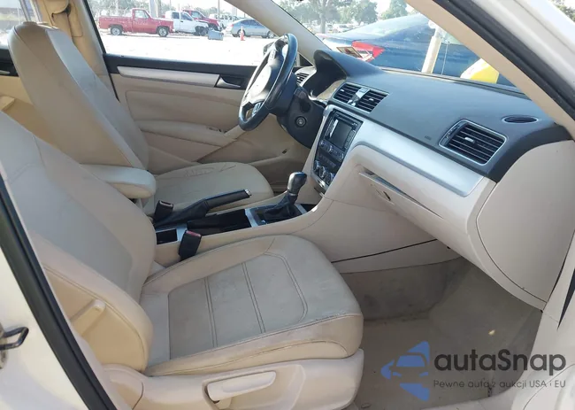 1VWBP7A31CC085002: 42318915