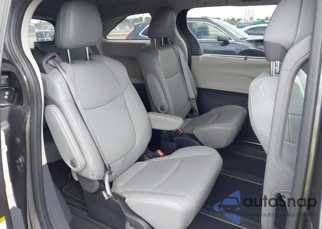 5TDJRKEC7RS219623: 42318924