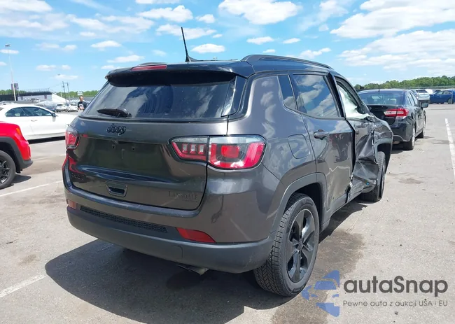 3C4NJDBB0JT454598: 42318972