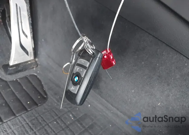 WBA8E1C51HK895061: 42319104