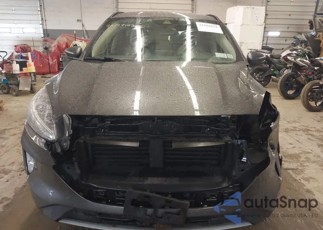 1FMCU9J95LUA39338: 42319122