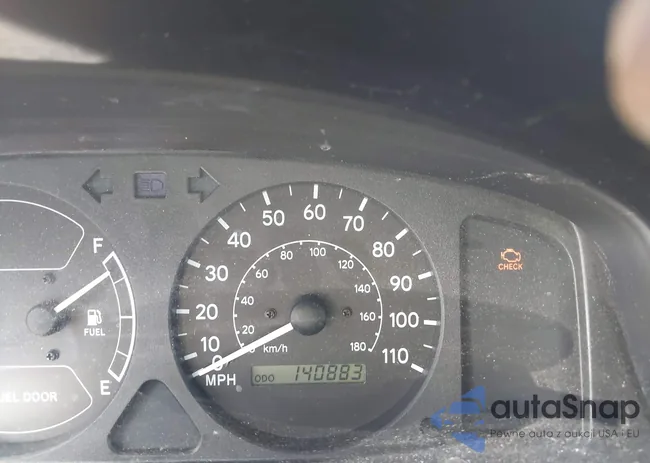 1NXBR12E52Z615504: 42320183