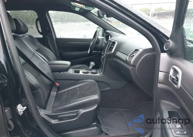 1C4RJEAG1JC430441: 42320182