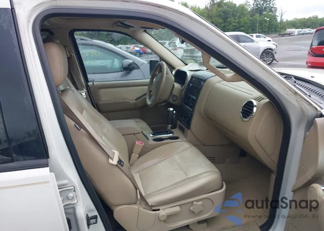 1FMEU73E28UA87183: 42320203