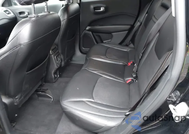 3C4NJDBB1JT434733: 42320430