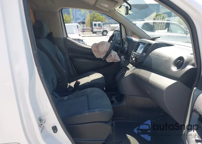 3N6CM0KN1FK729228: 42320439