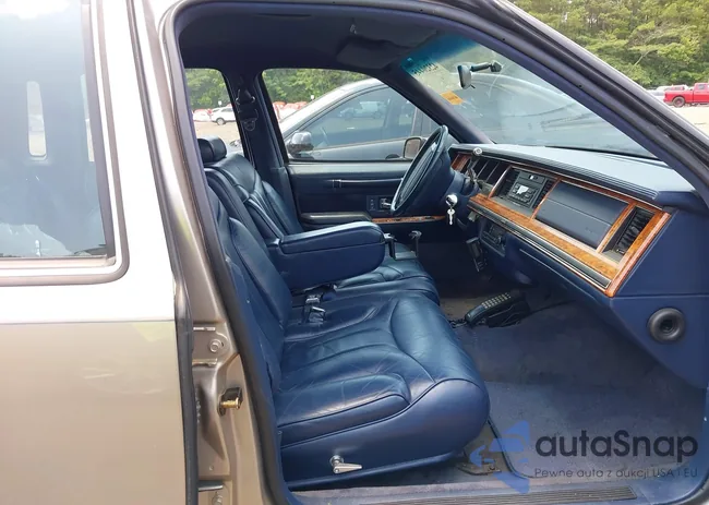 1LNLM82W2RY628475: 42320445