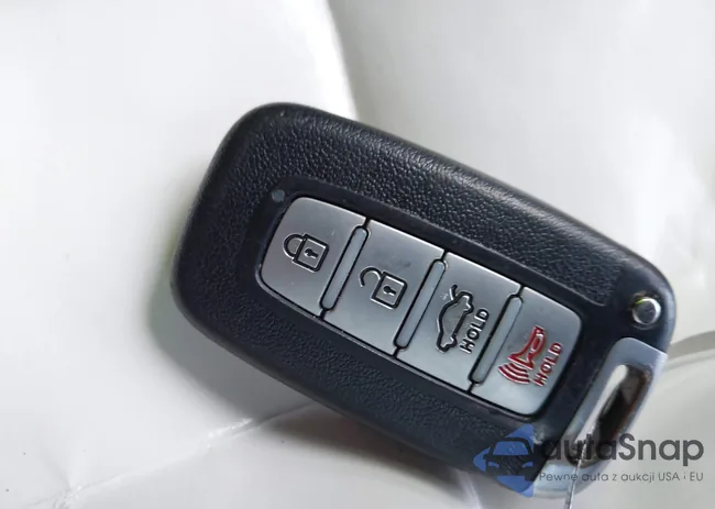 KMHGC4DD8CU192528: 42320562