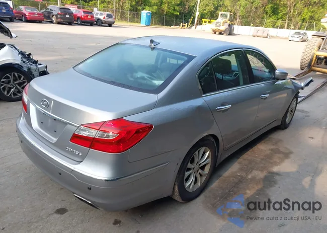 KMHGC4DD8CU192528: 42320562