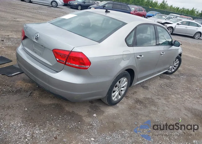 1VWAP7A38EC019075: 42320576