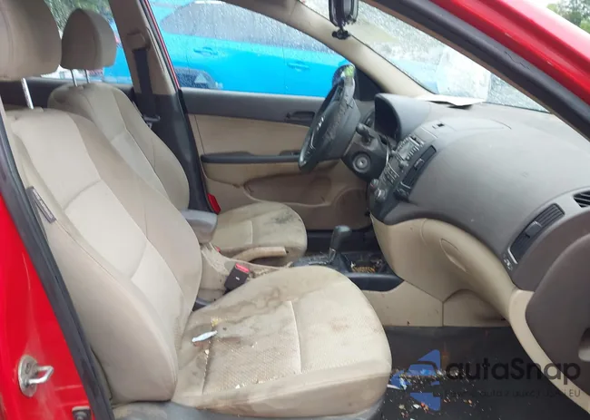 KMHDB8AE3BU088568: 42320631