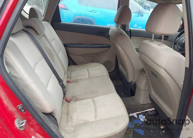 KMHDB8AE3BU088568: 42320631