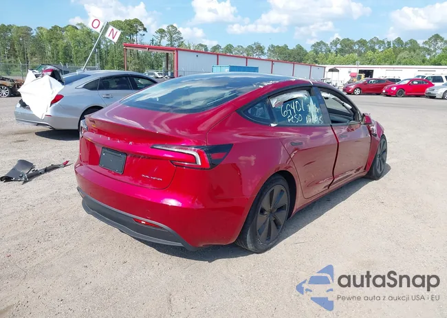 5YJ3E1EB1RF768695: 42319841