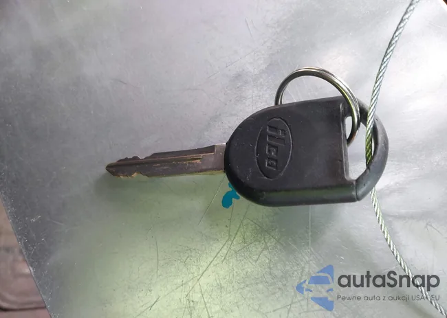 1FTLR4FE1BPA54575: 42319882