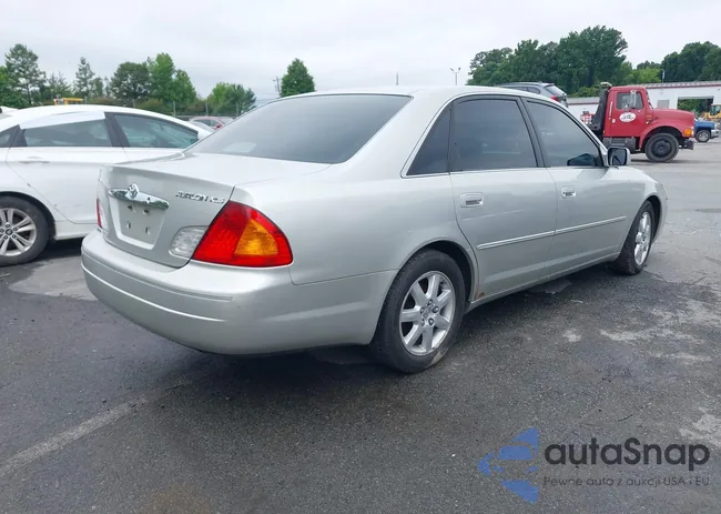 4T1BF28B3YU075445: 42320003