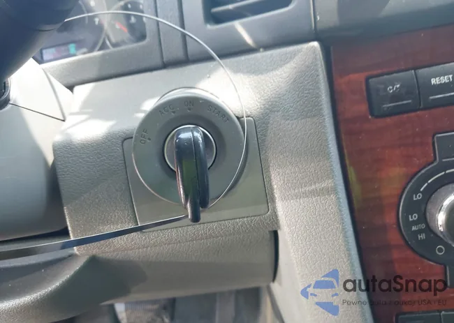 1J4HR58266C116056: 42320093