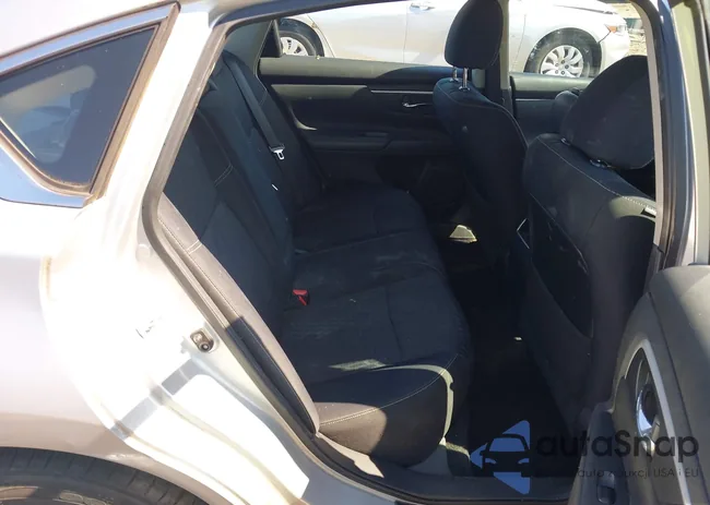 1N4AL3AP7HC243152: 42320108