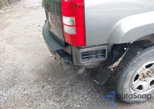 1C4NJRBB8DD280593: 42321565