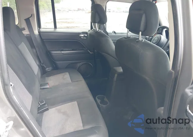 1C4NJRBB8DD280593: 42321565