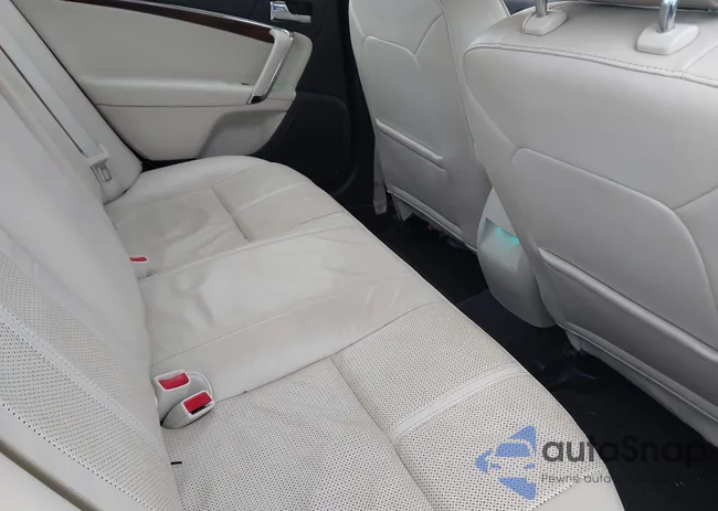 3LNHL2GC7CR803331: 42321095