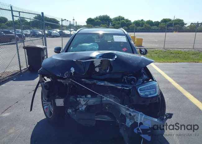 W1N0G8DB1LF791414: 42321131